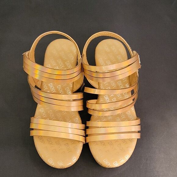 BRAND NEW DKNY KIDS AMBER LYNN PLATFORM WEDGE SANDAL G1 - Picture 4 of 15